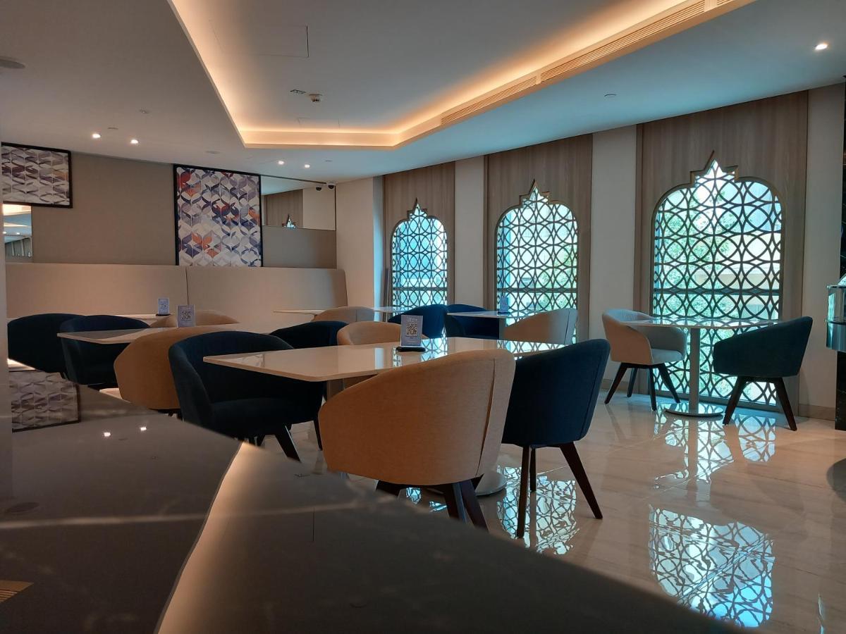 C - Hotel And Suites Ντόχα Εξωτερικό φωτογραφία