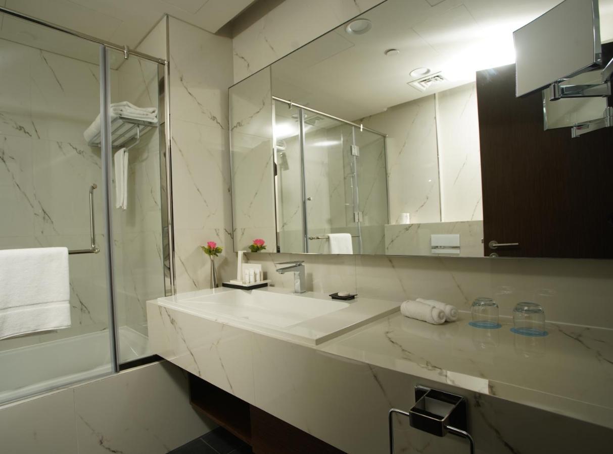 C - Hotel And Suites Ντόχα Εξωτερικό φωτογραφία