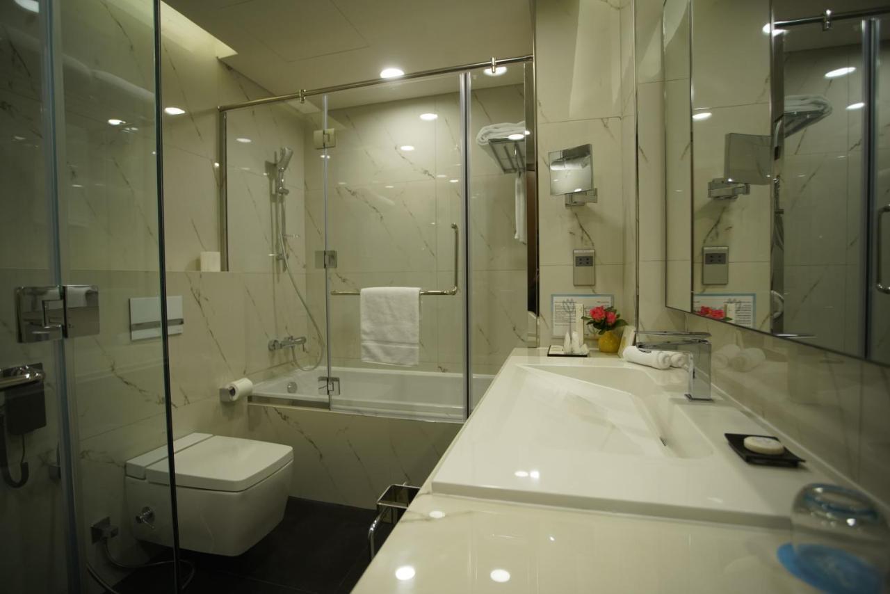 C - Hotel And Suites Ντόχα Εξωτερικό φωτογραφία